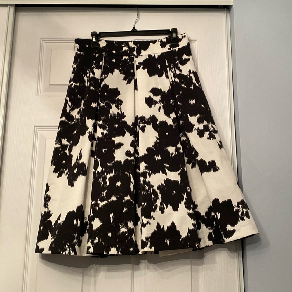 Patterned Balloon Skirt
